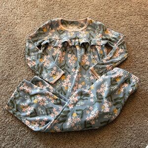 Carter’s Girls Blue & Pink PJ Set with Flowers

Size 6/6A